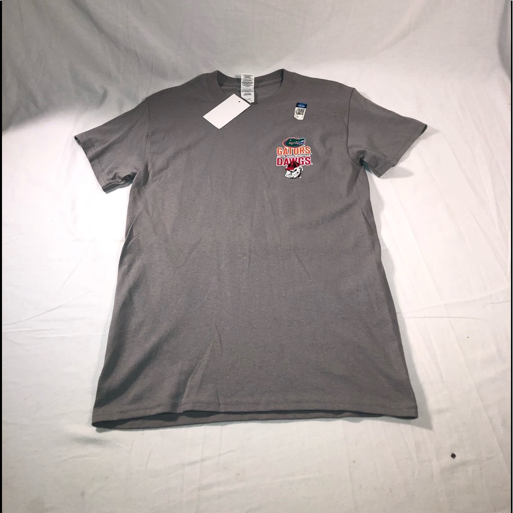 NWT Women’s Gators Bulldogs 2019 Game Shirt Small